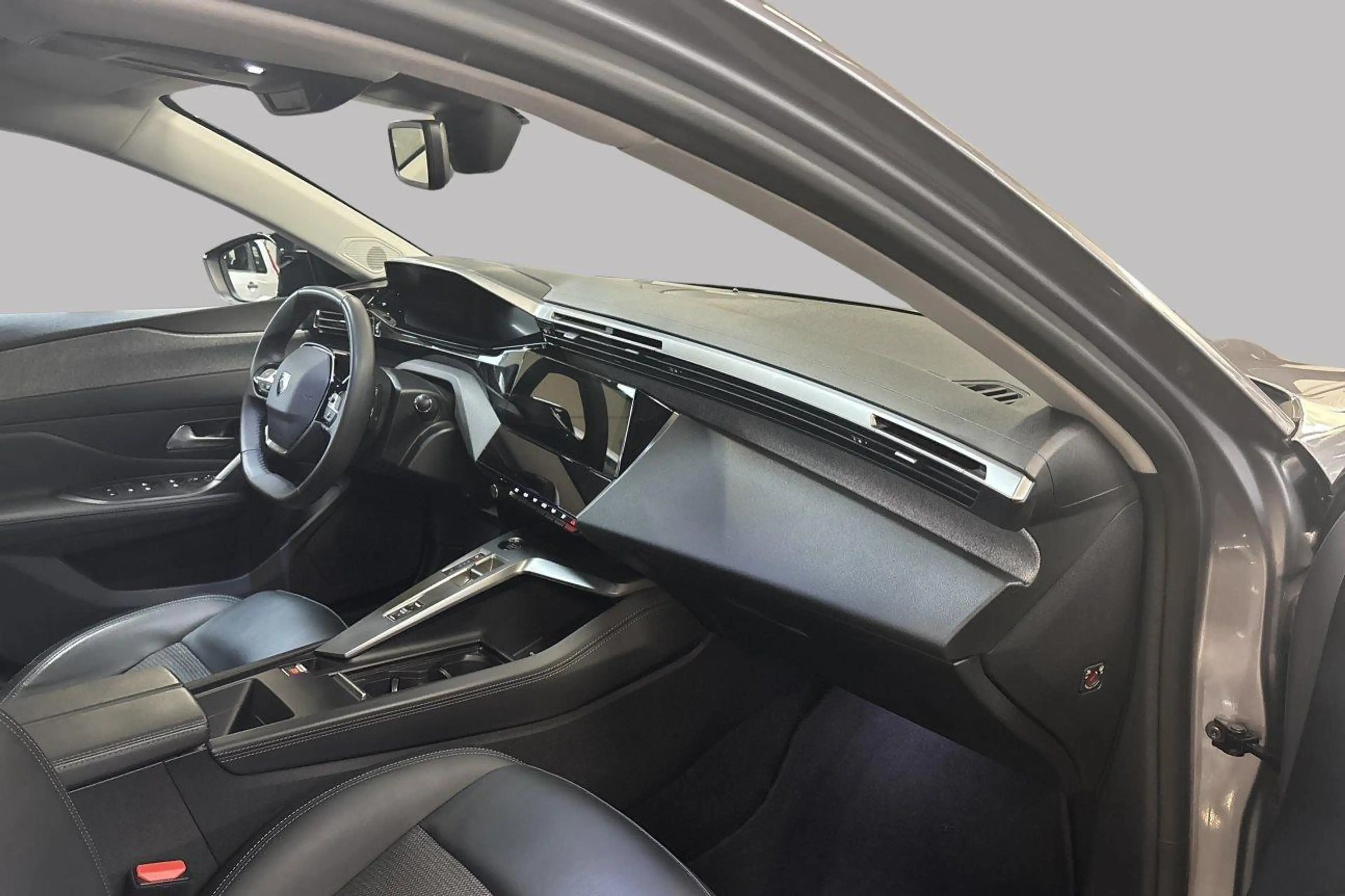Peugeot 308 Allure Pack eat8 — photo 2