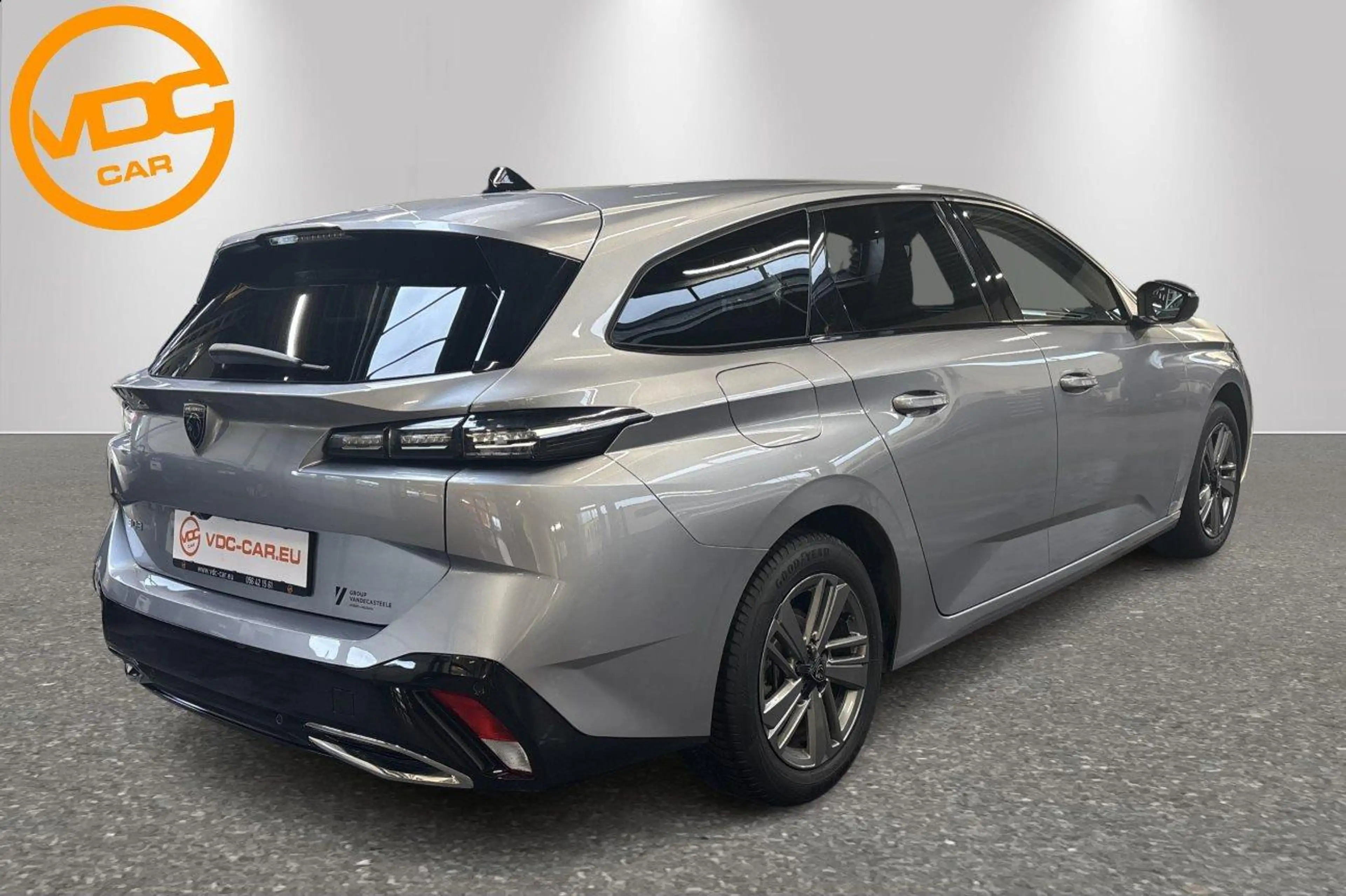 Peugeot 308 Allure Pack eat8 — photo 3