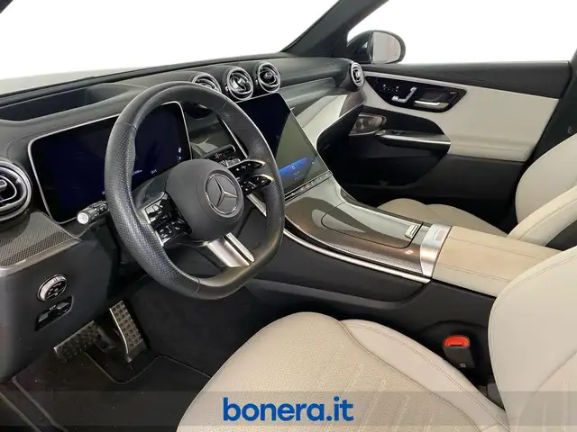 Mercedes-Benz GLC view 10