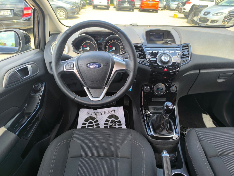 Ford Fiesta Titanium Sthz°SONY°BT°Klima°El.Fenster°CD — photo 9