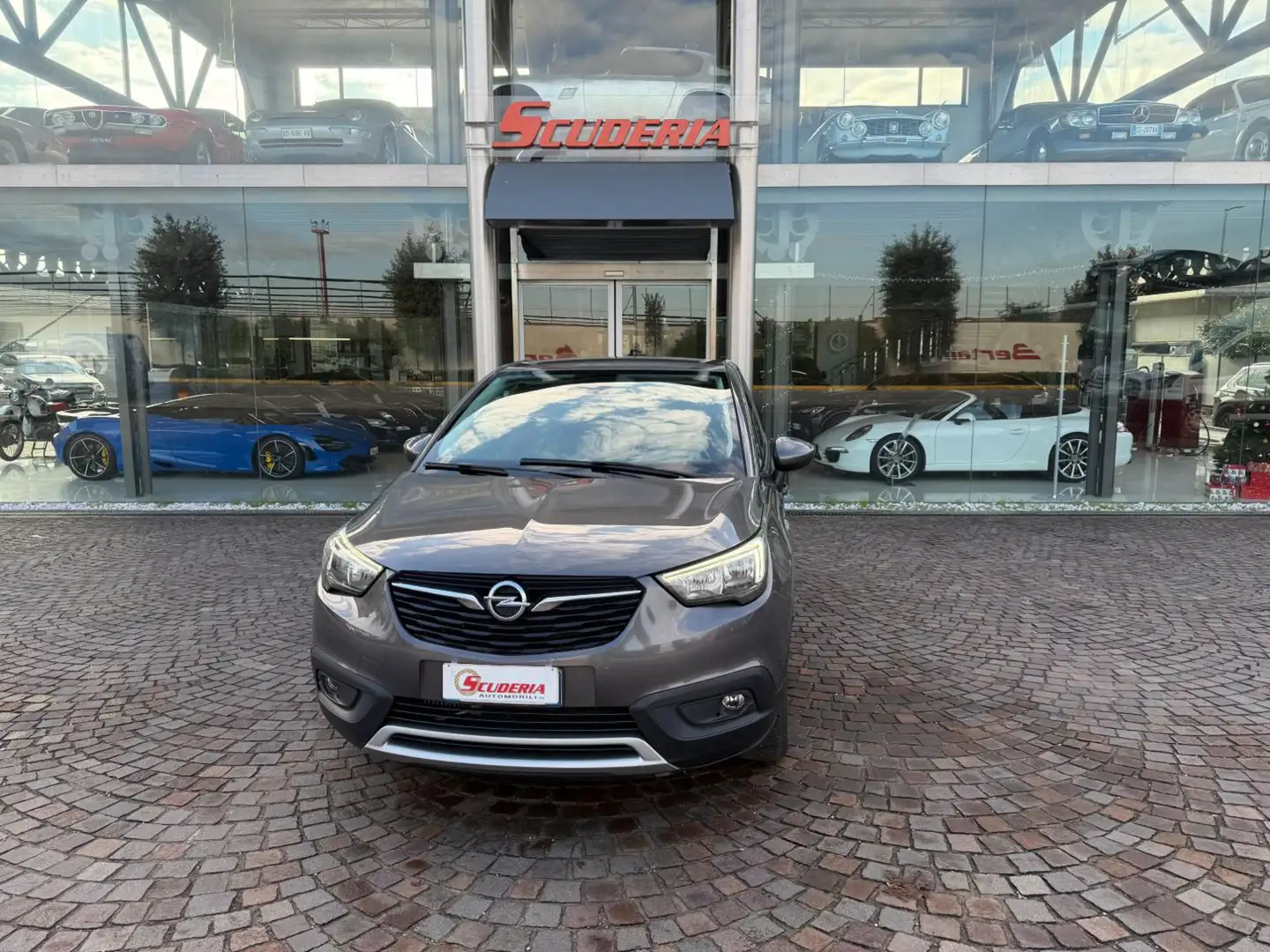 Opel Crossland X 1.5 ECOTEC D 102 CV Innovation Promo Finanziamento Grau - 1