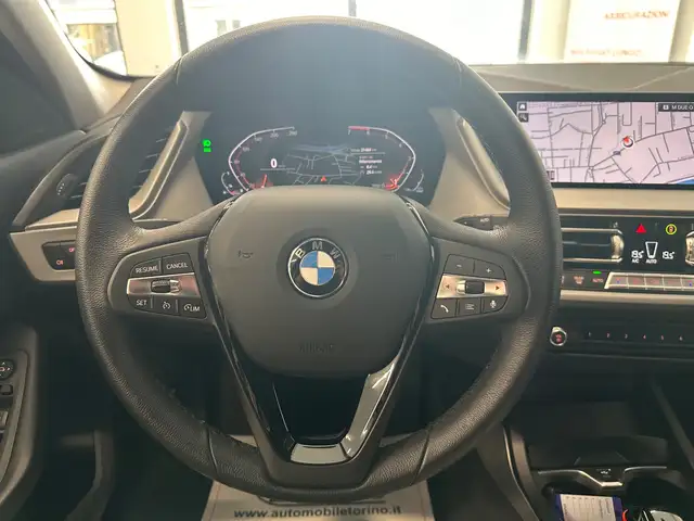BMW 1 Series view 12