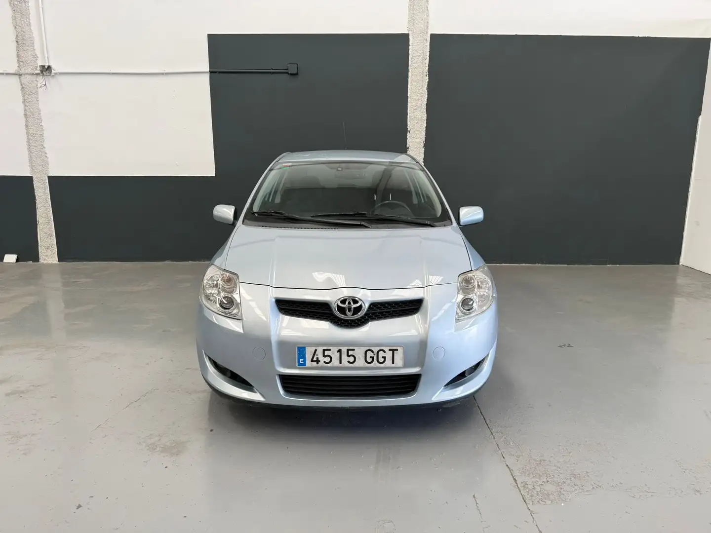 Toyota Auris 2.0D-4D Sol - 1