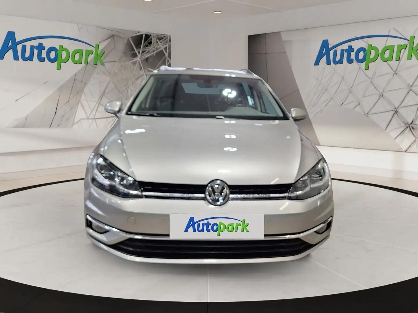 Volkswagen Golf VII Variant 1,6 TDI BMT Comfortline Grau - 2