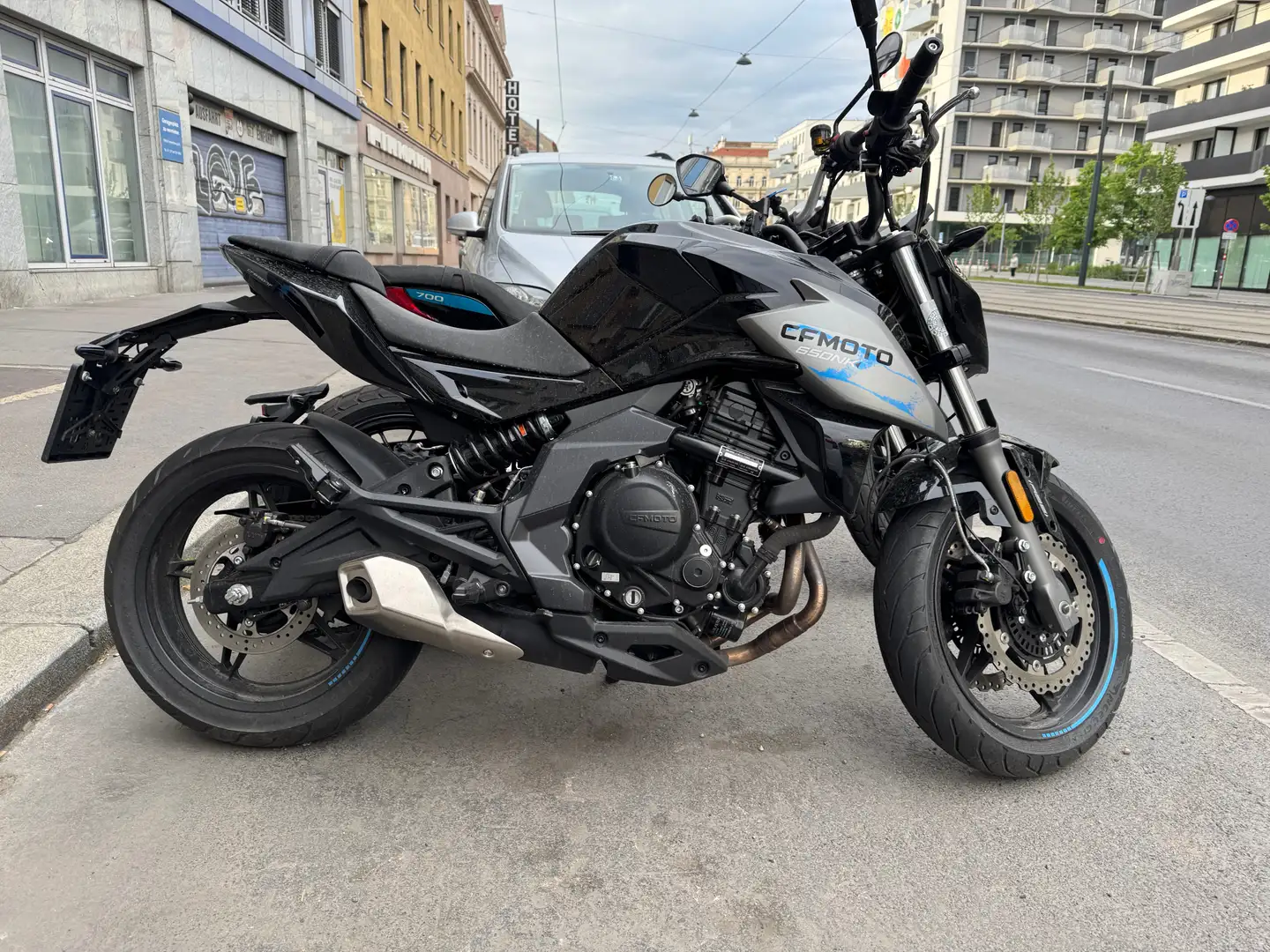 CFMOTO 650 NK Black - 1