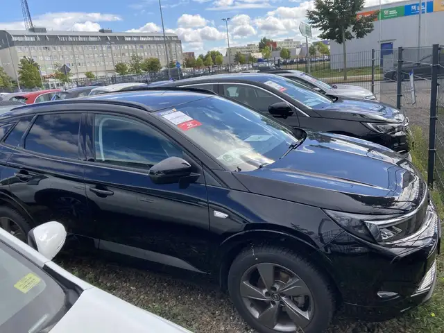 Opel Grandland X , GS, 1.2 Direct Injection Turbo 96 kW