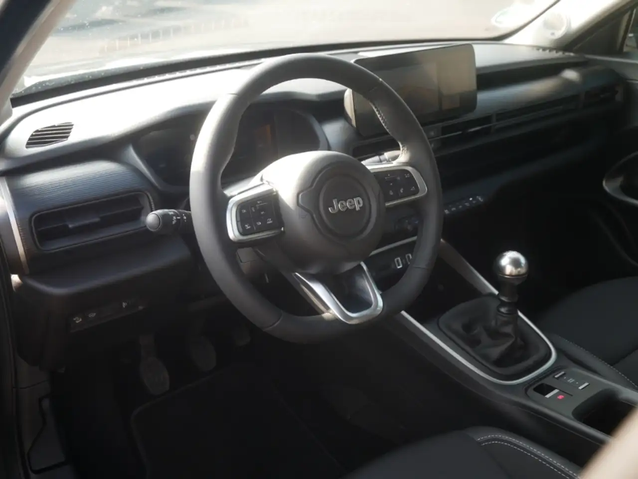 Jeep Avenger ALTITUDE 1.2 T3 100 PS PDC WINTER INFO KOMFORT ALL, миниатюра 11