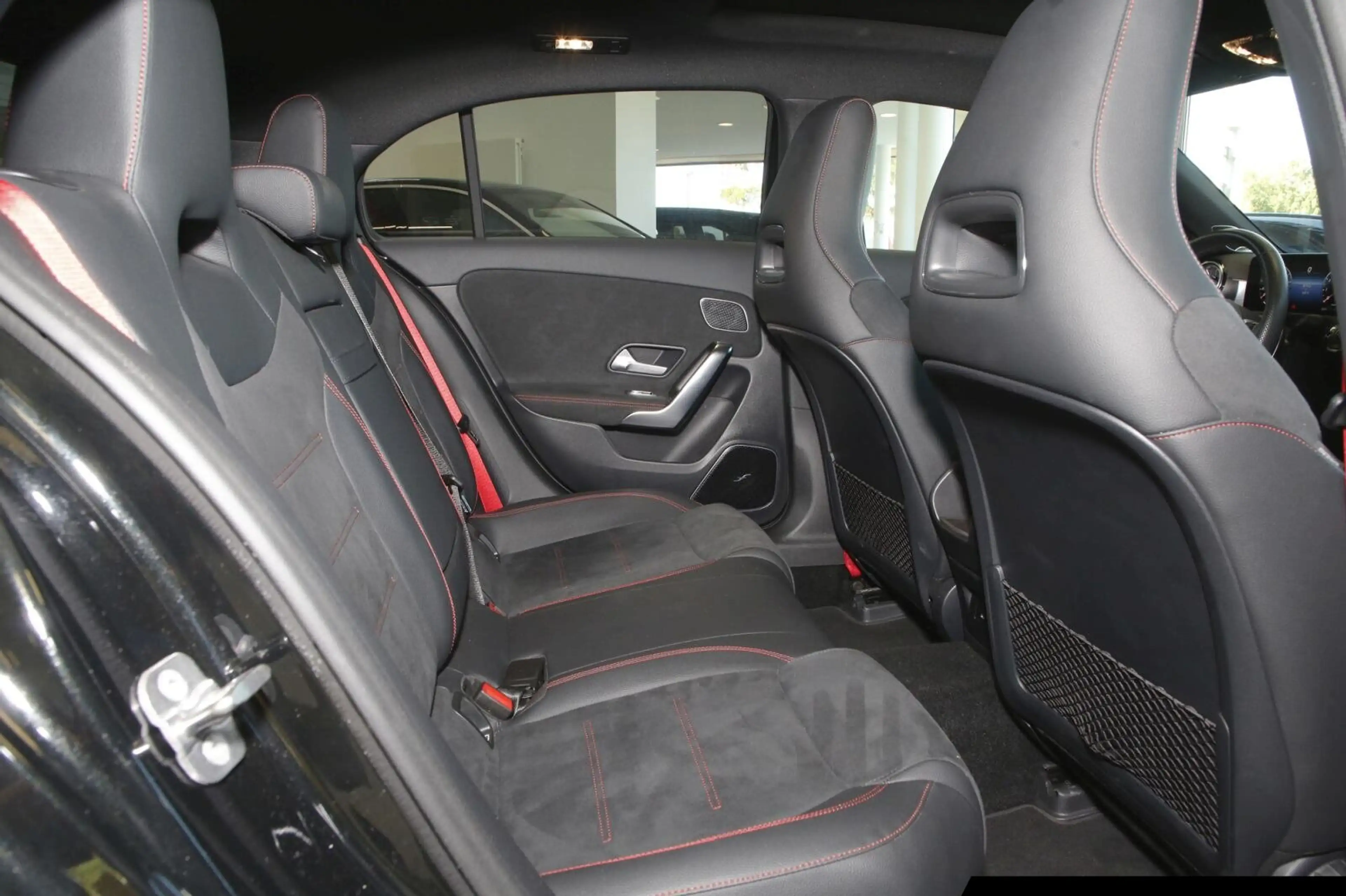 Mercedes-Benz A 35 AMG AMG A 35 4M Pano/Night/Burmes./Multibeam LED Navi — photo 9