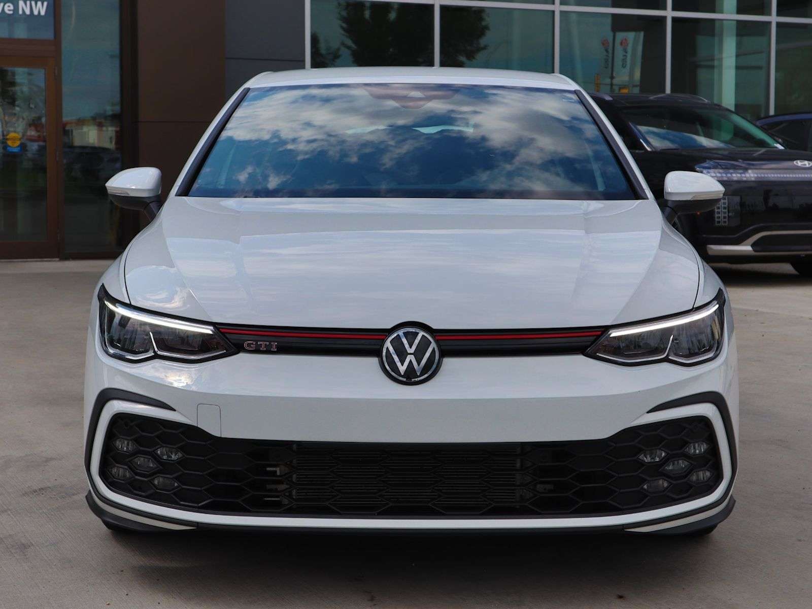 2024 Volkswagen Golf GTI/HEATED SEATS/WIRELESS AUDIO/BLINDSPOT WARNING/ — снимка 1