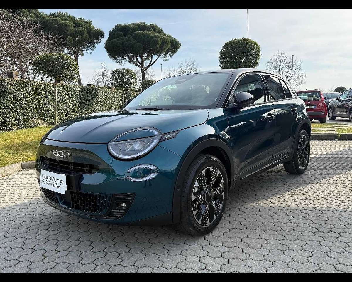 Fiat 600 600 1.2 HYBRID LA PRIMA 145CV AUTO