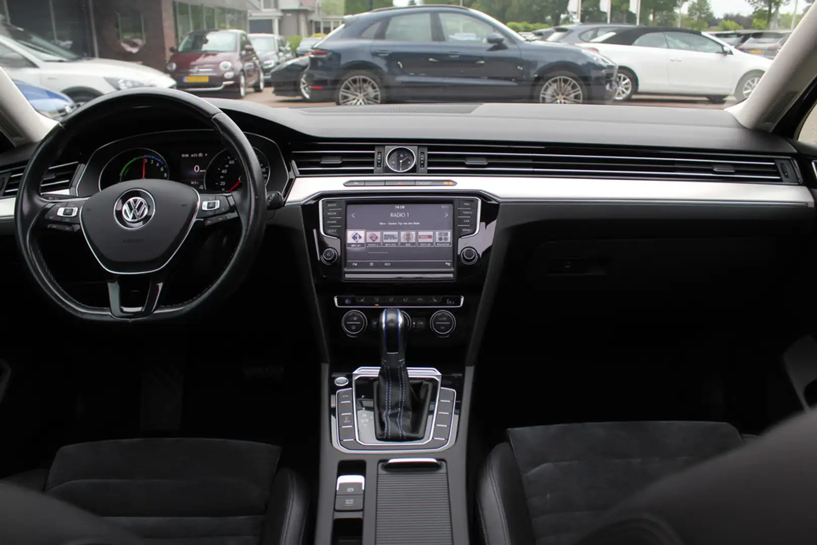 Volkswagen Passat Variant 1.4 TSI GTE Highline / Trekhaak / Panoramadak / Ca Zwart - 2