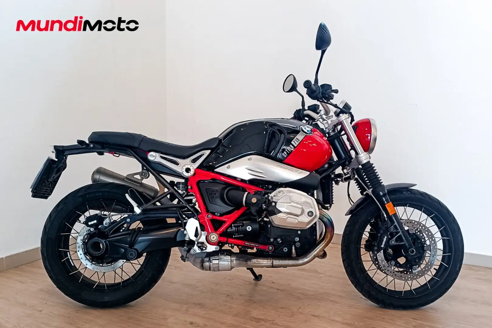 BMW R nineT - 1