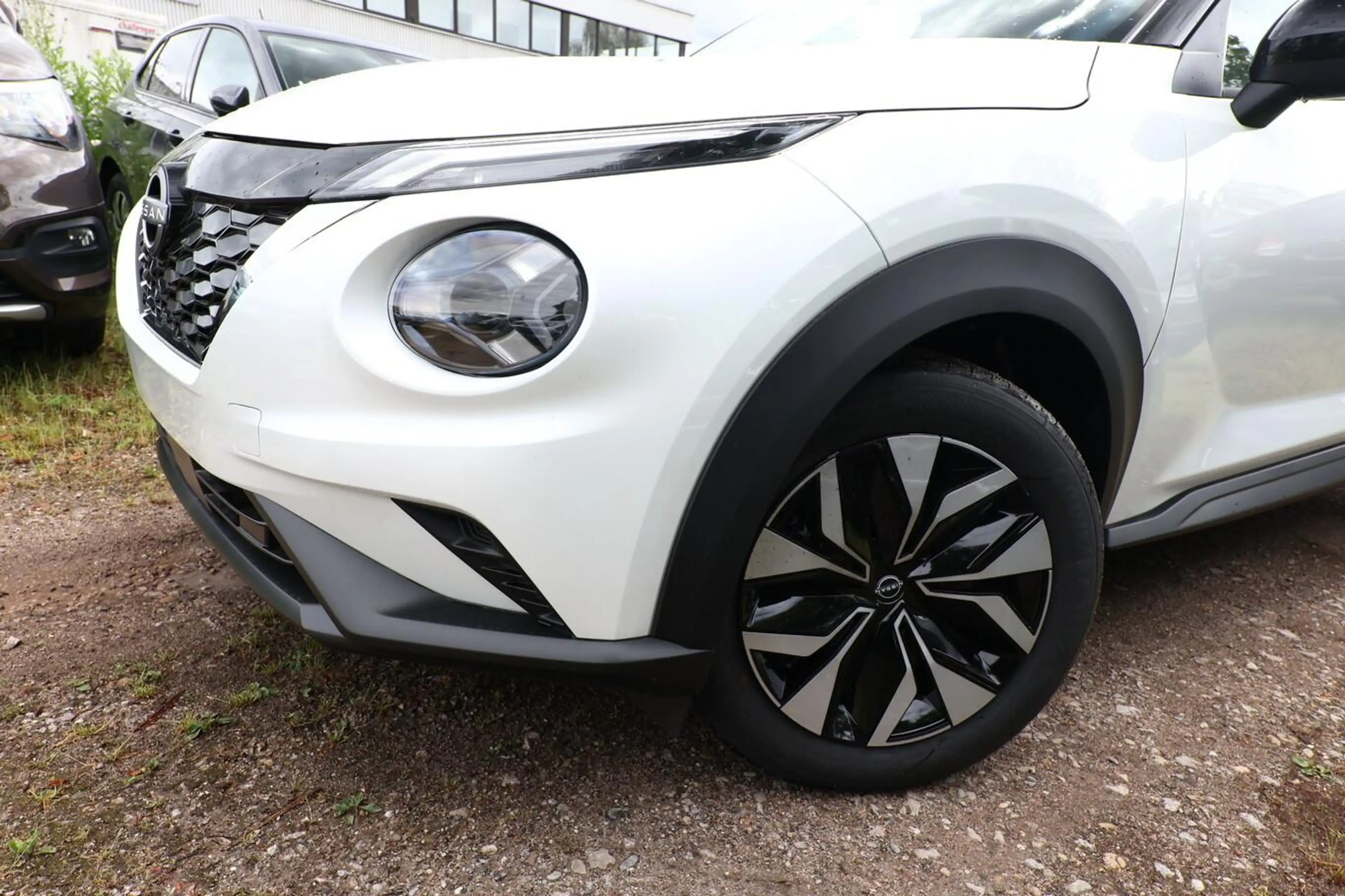 Nissan Juke Hybrid Acenta KomfortP SHZ LED Kam CarP BT 69 k... — photo 5