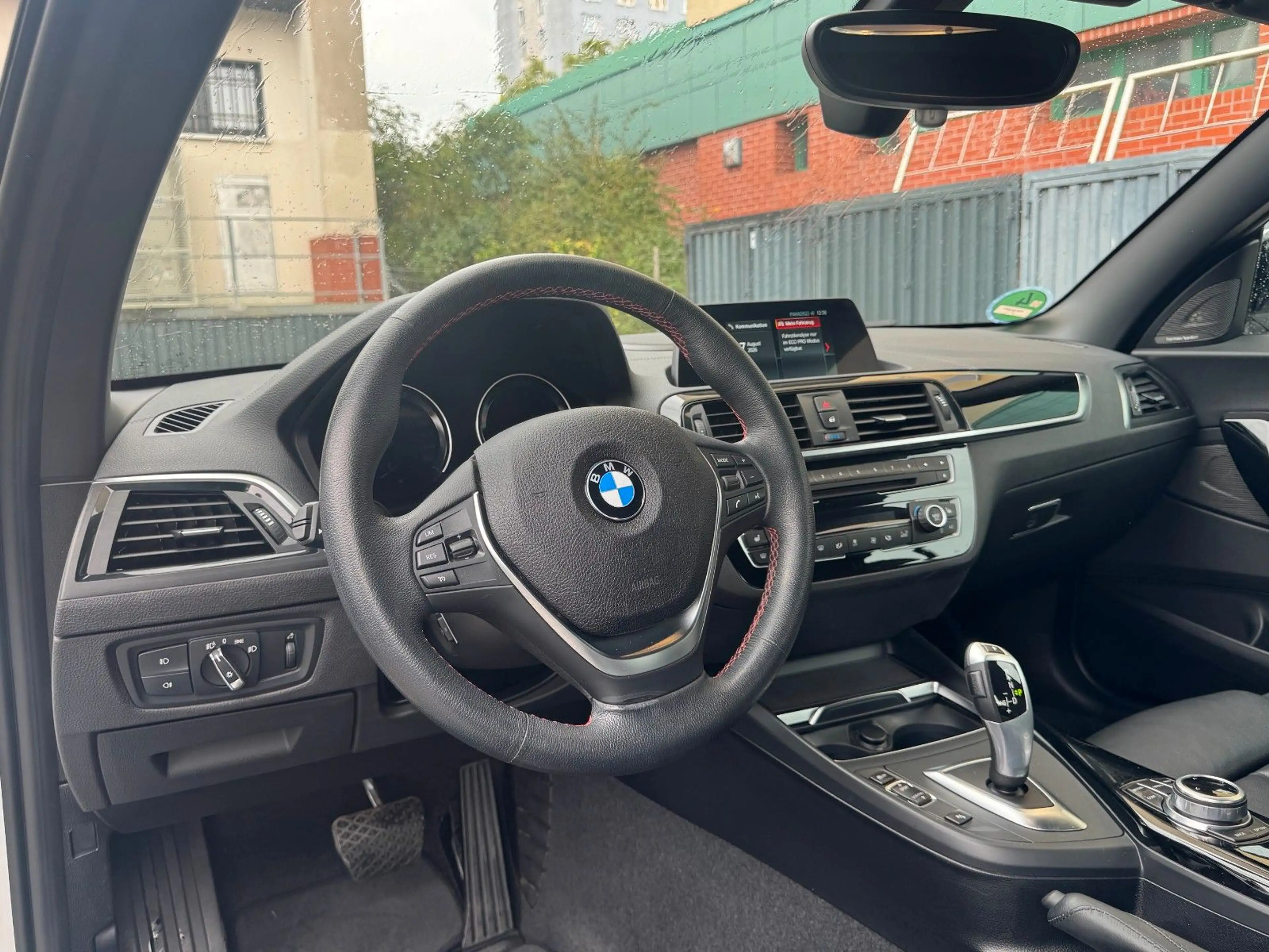 BMW 220 i Cabrio Sport Line Harman-Kardon PDC AUTOM. — photo 8