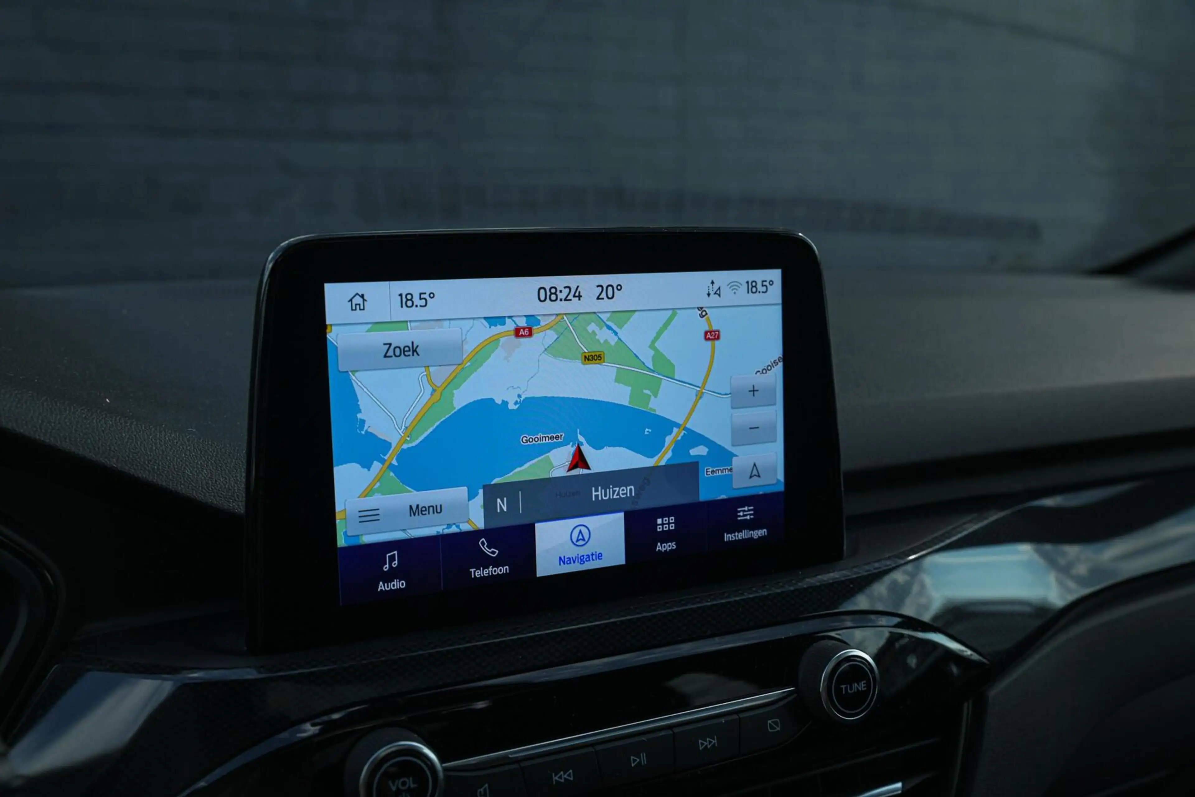 Ford Kuga 2.5 PHEV ST-Line X PANO TREKHAAK CRUISE HEAD UP CA — photo 28