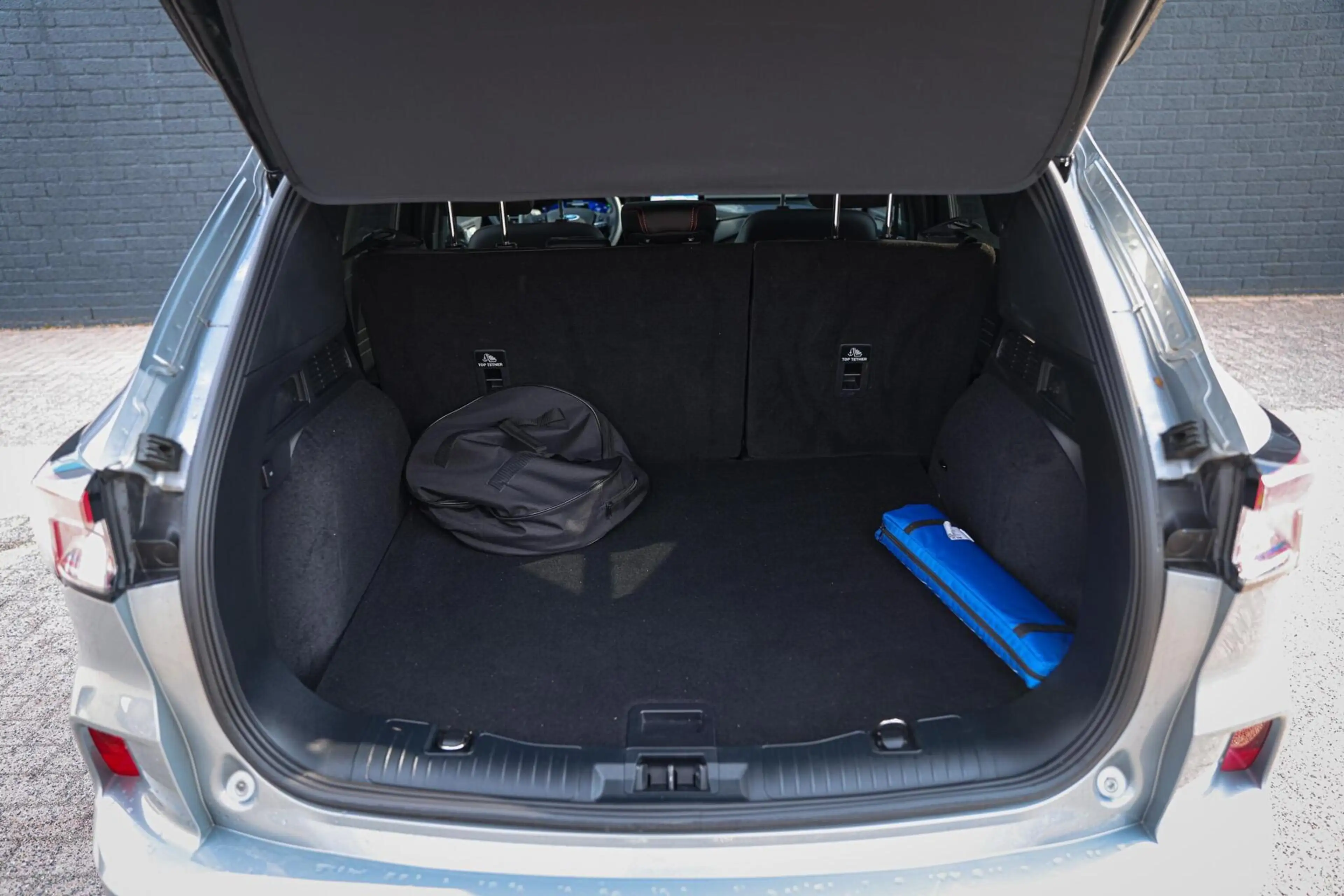 Ford Kuga 2.5 PHEV ST-Line X PANO TREKHAAK CRUISE HEAD UP CA — photo 18