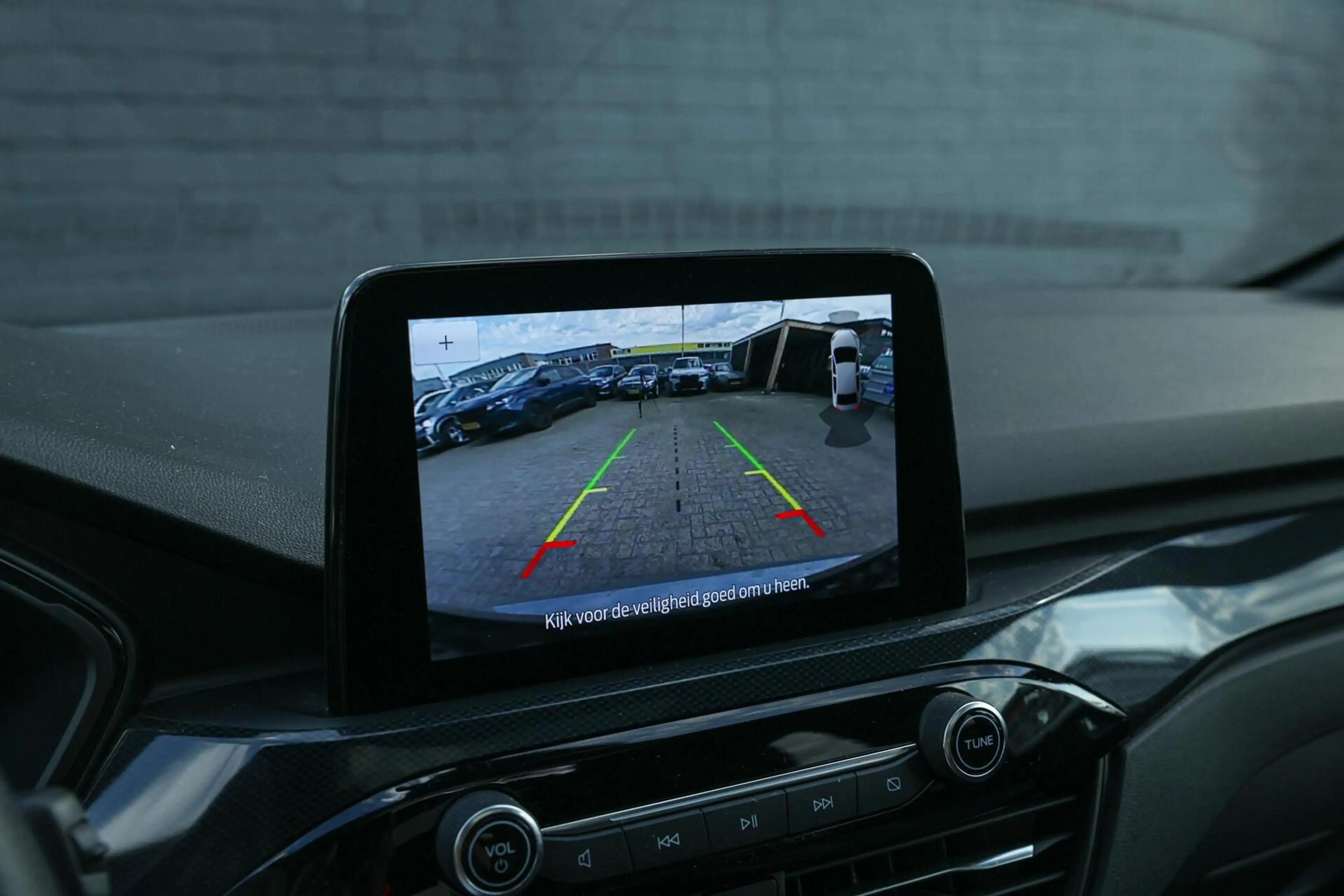 Ford Kuga 2.5 PHEV ST-Line X PANO TREKHAAK CRUISE HEAD UP CA — photo 15