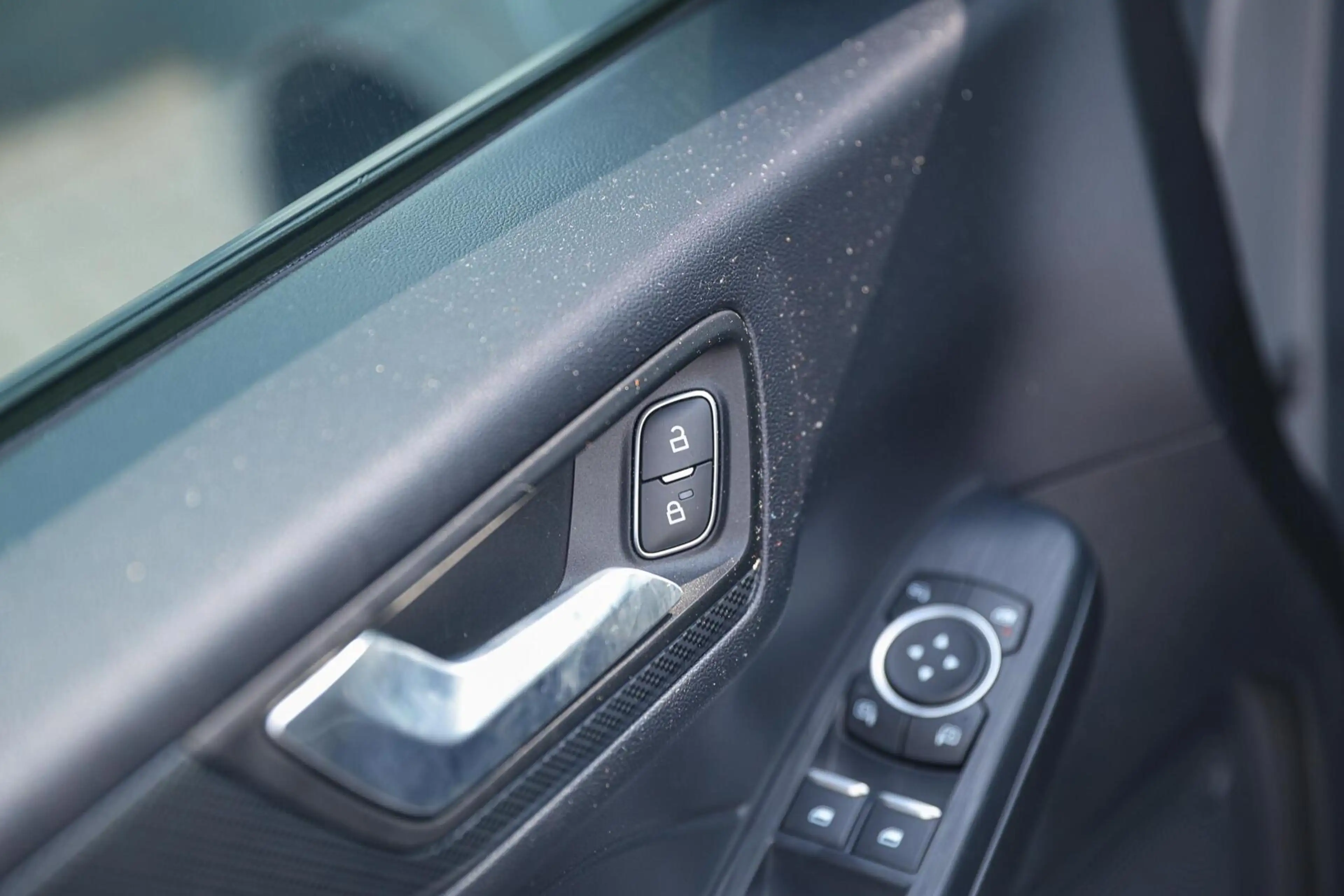 Ford Kuga 2.5 PHEV ST-Line X PANO TREKHAAK CRUISE HEAD UP CA — photo 25