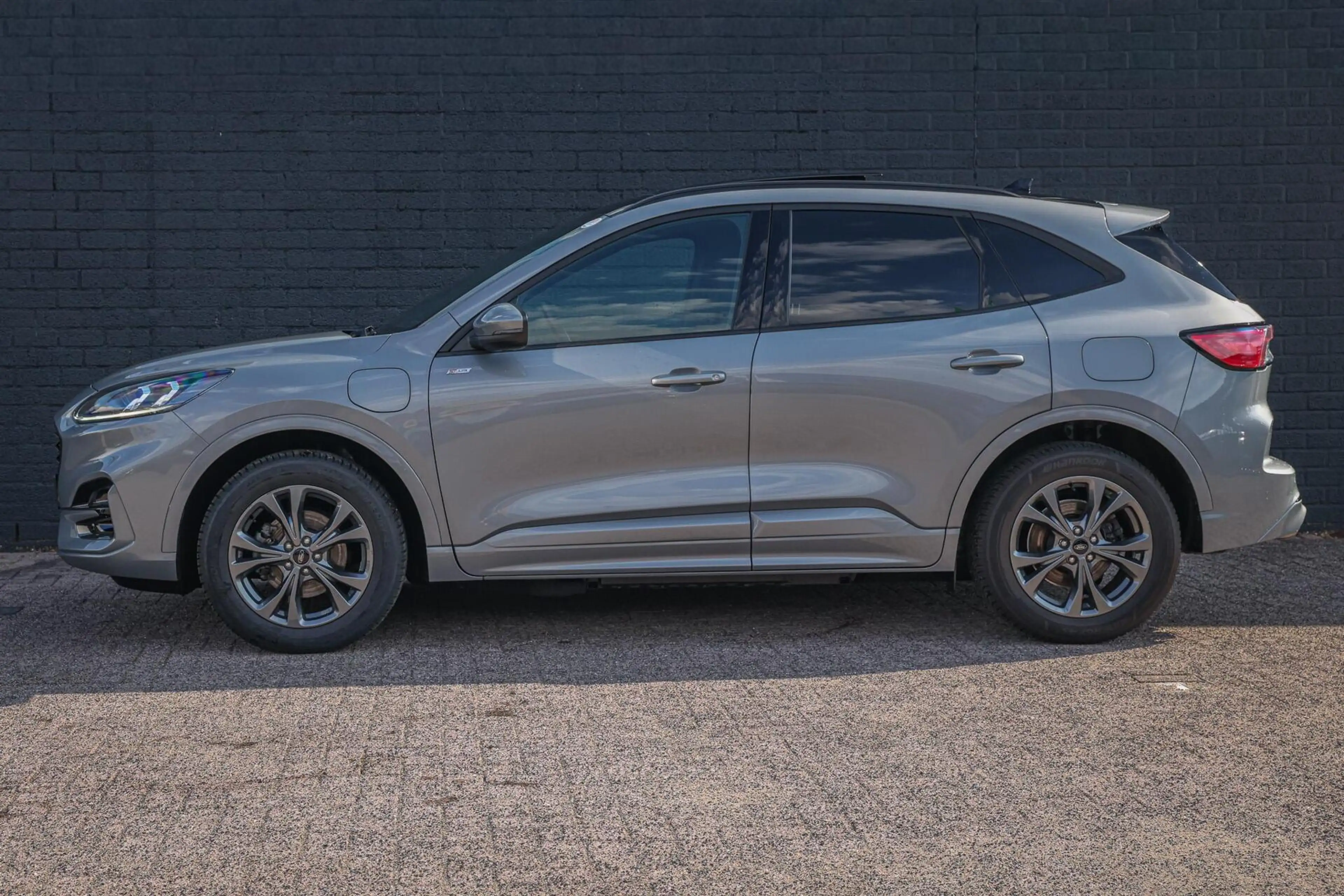 Ford Kuga 2.5 PHEV ST-Line X PANO TREKHAAK CRUISE HEAD UP CA — photo 8