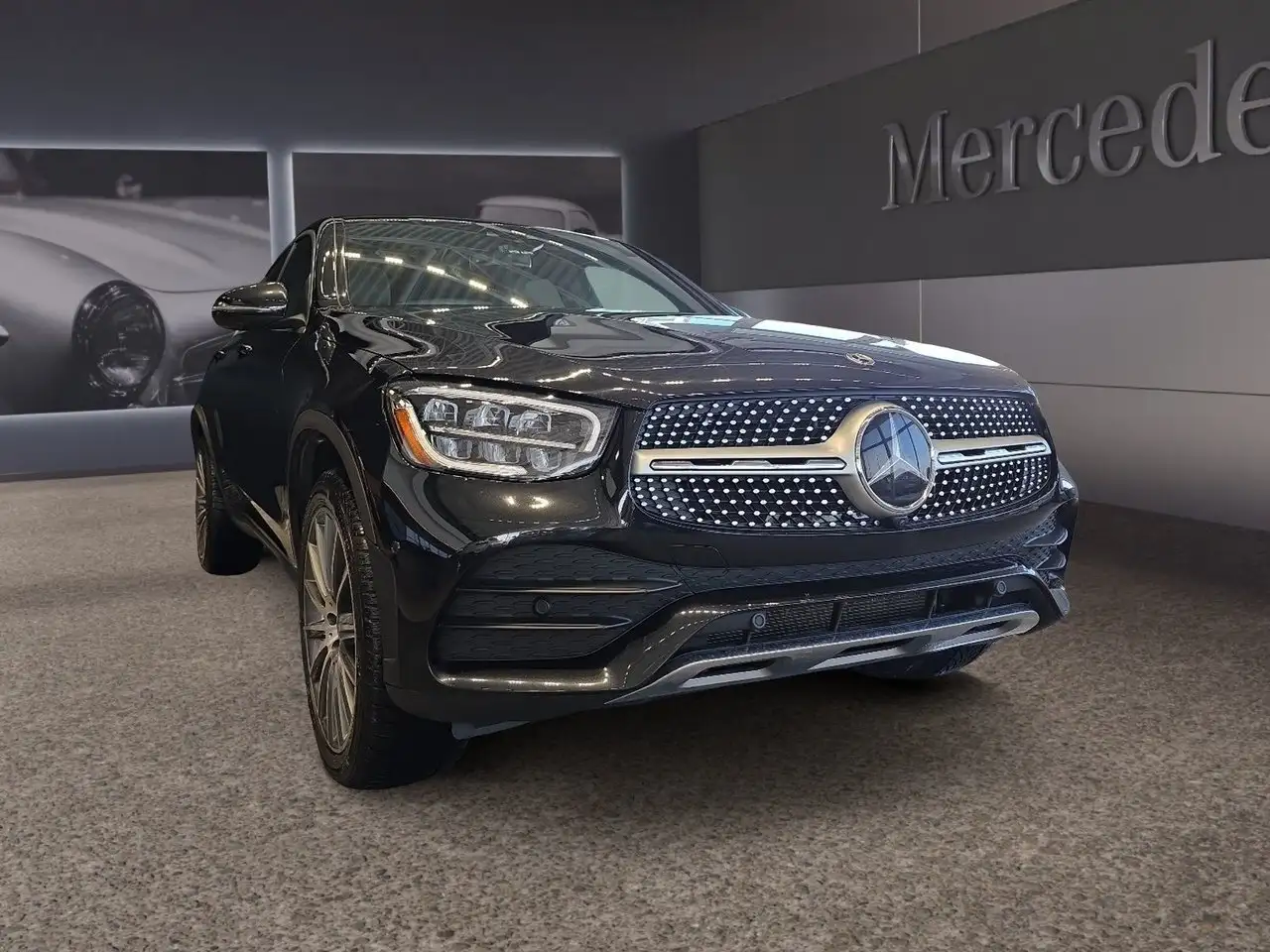 Mercedes-Benz GLC снимка Mercedes-Benz GLC