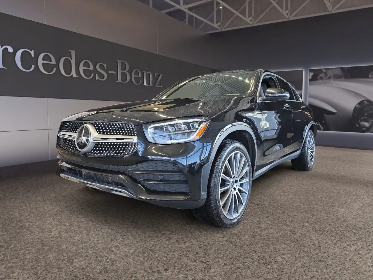2023 Mercedes-Benz GLC