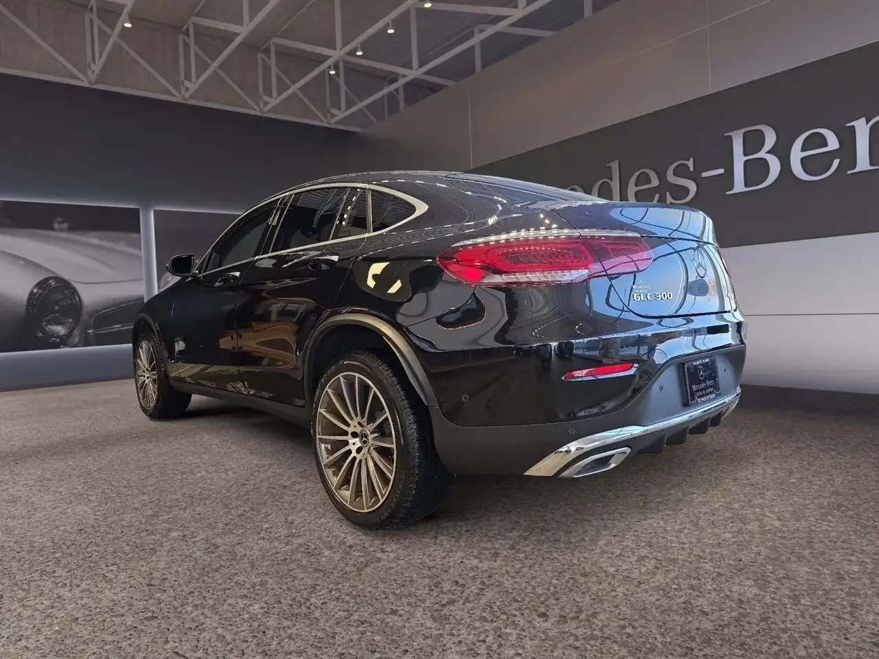 Mercedes-Benz GLC снимка Mercedes-Benz GLC