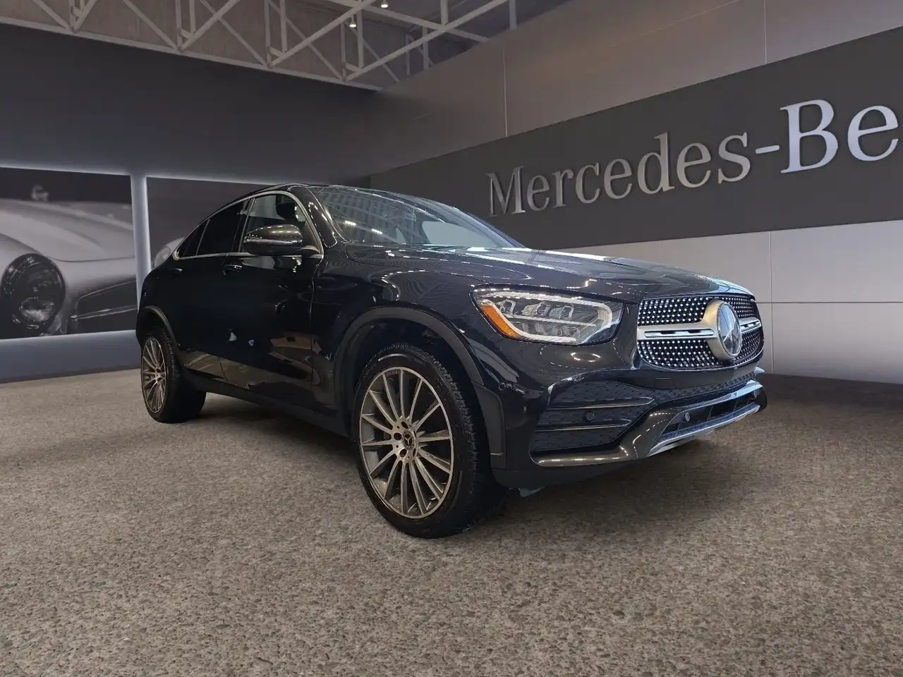 Mercedes-Benz GLC снимка Mercedes-Benz GLC