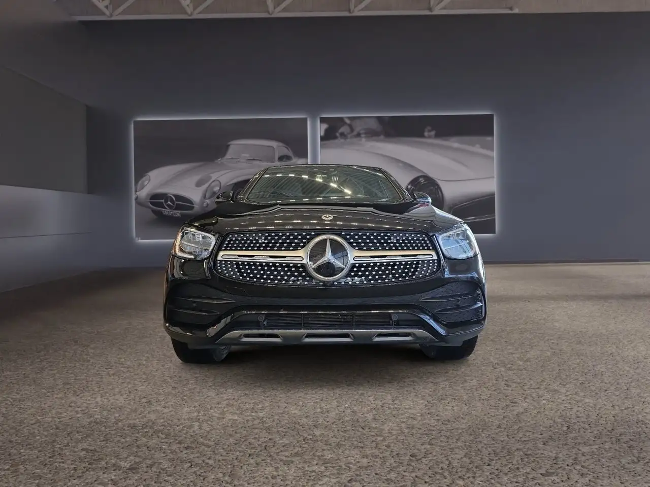 Mercedes-Benz GLC снимка Mercedes-Benz GLC