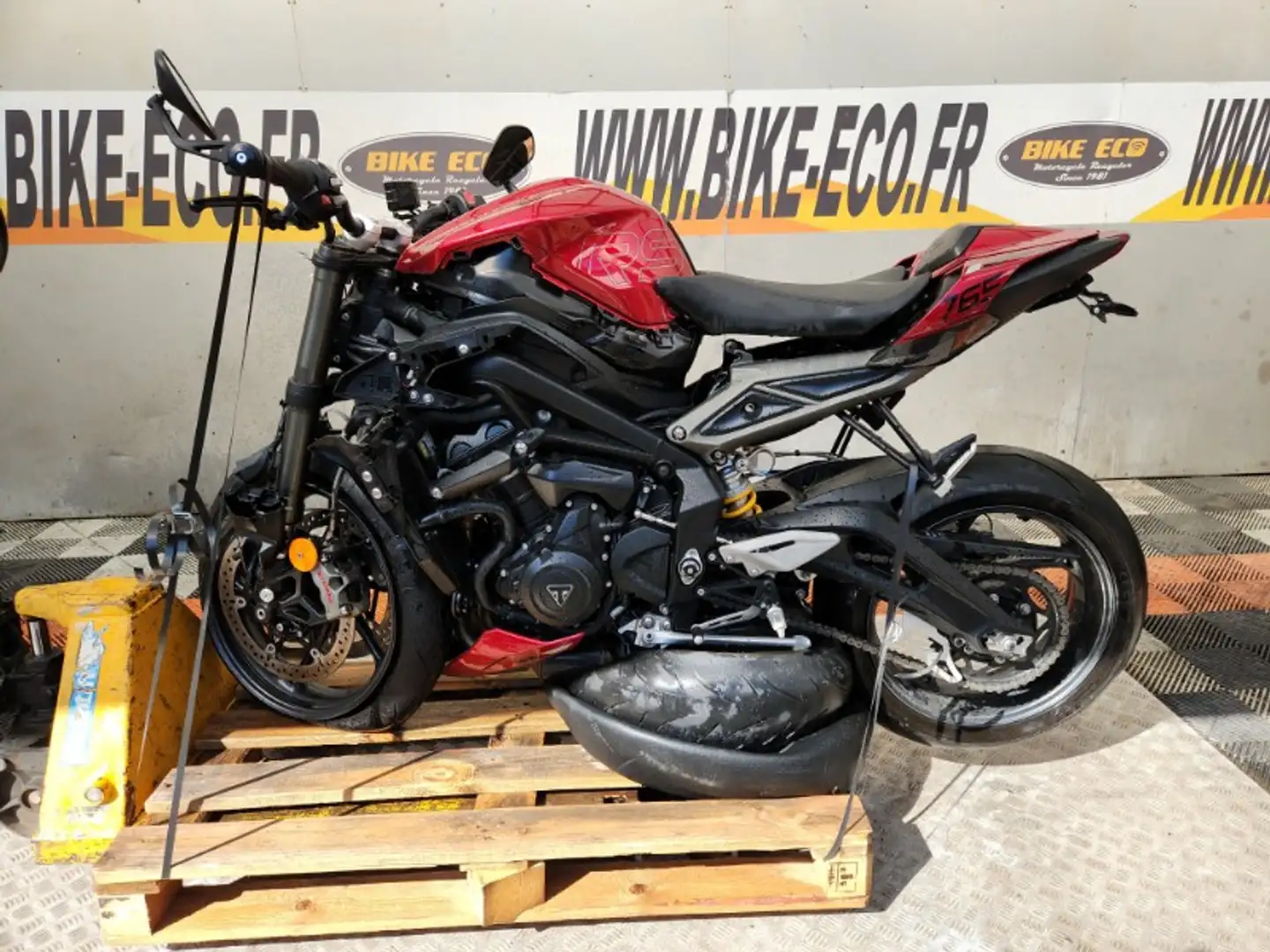 Triumph Street Triple 765 Czerwony - 2
