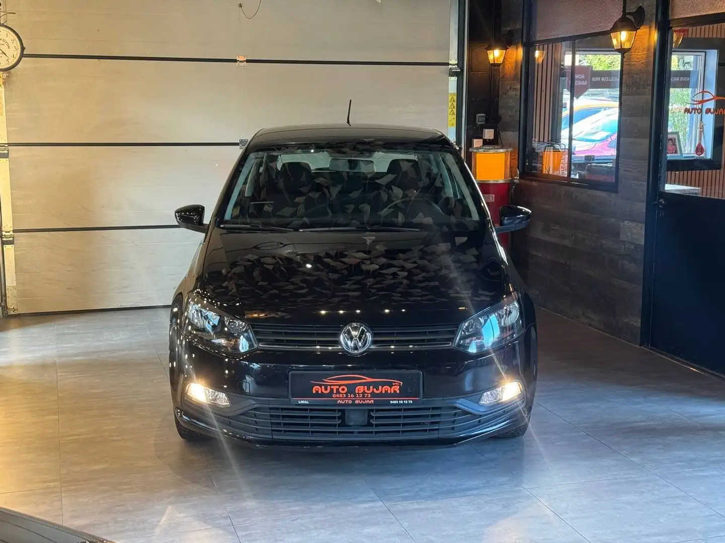 Volkswagen Polo Polo 1.0i **AIRCO / BLUETOOTH / 1ER PROP** Zwart - 2