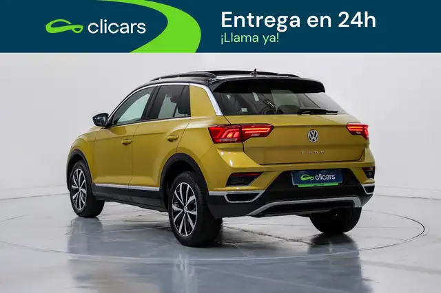 Volkswagen T-Roc view 9