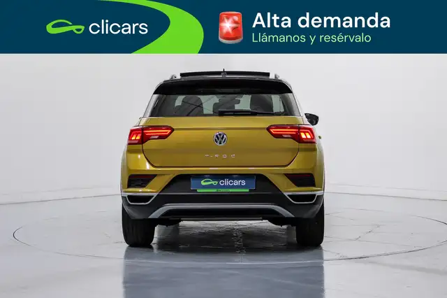 Volkswagen T-Roc view 4