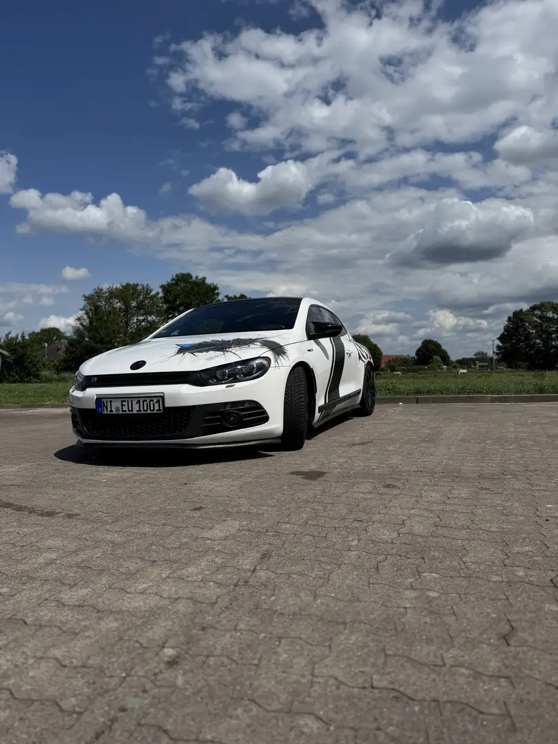 Volkswagen Scirocco 2.0 TSI DSG - 2