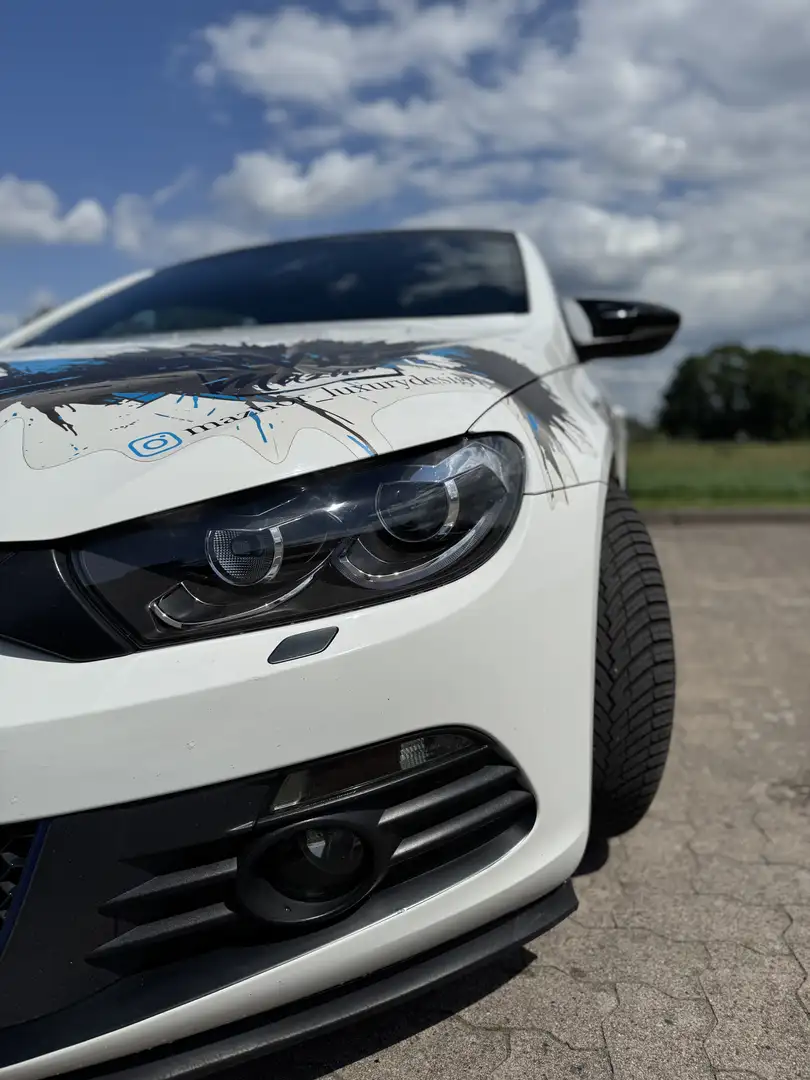Volkswagen Scirocco 2.0 TSI DSG - 1