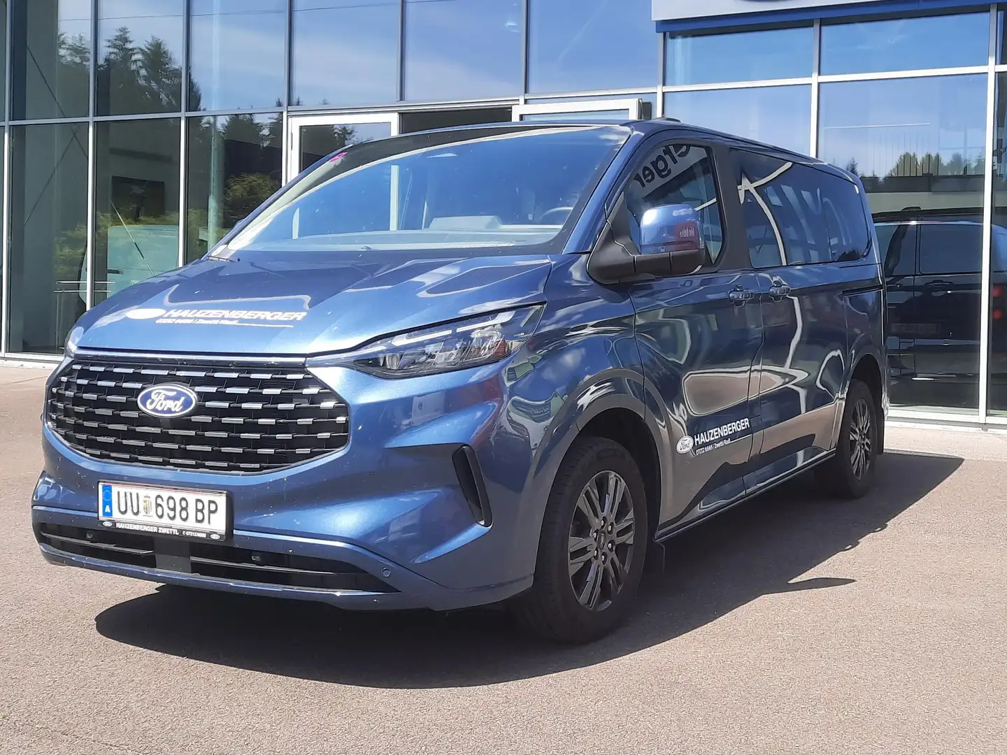 Ford Tourneo Custom Titanium Bus 2,0 EcoBlue 320 L1H1 FWD 8-Sitzer|AHV Blau - 1
