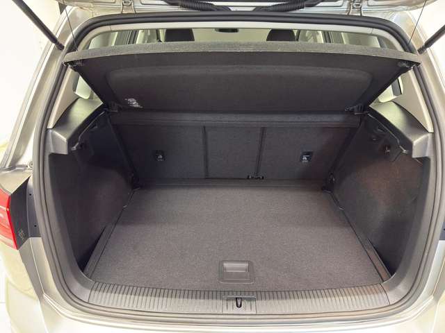 Volkswagen Golf Sportsvan — photo 17