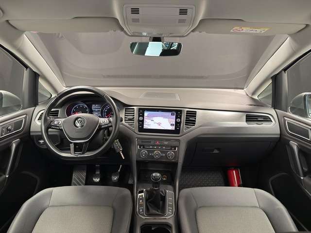 Volkswagen Golf Sportsvan — photo 9