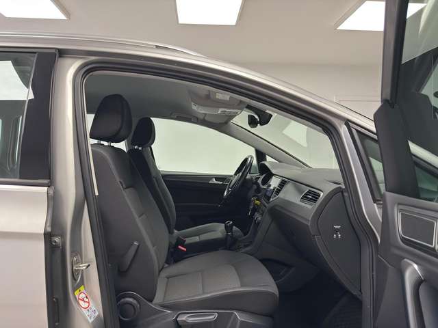 Volkswagen Golf Sportsvan — photo 12