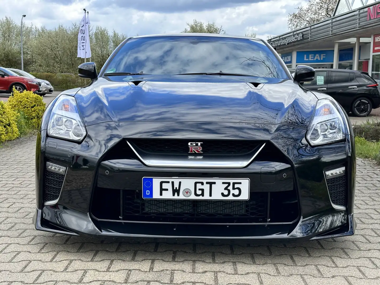 Nissan GT-R Prestige Edition 570PS KW HLS4 Bilstein Schwarz - 2