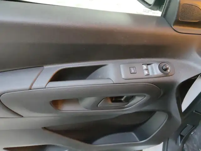 Opel Combo view 9