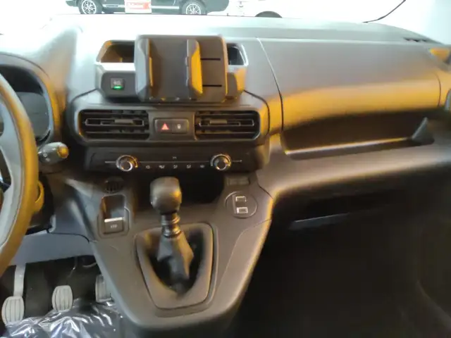 Opel Combo view 11
