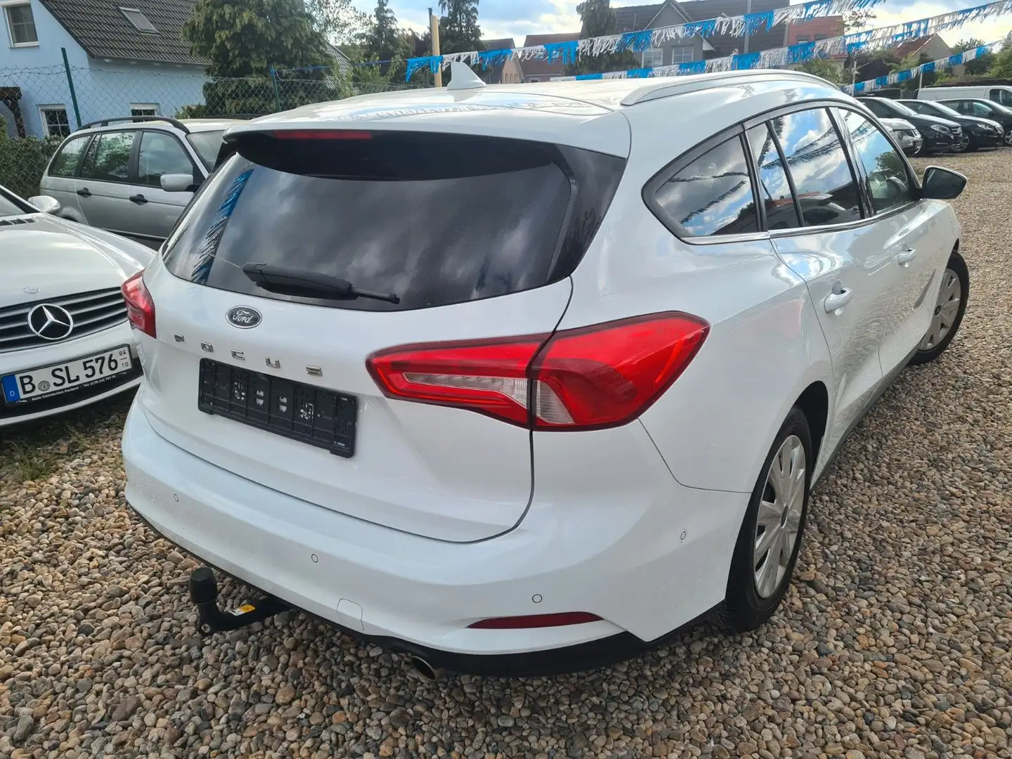 Ford Focus 1,5 Turnier AUT./KAMERA/ STH/AHK/SLS/TOTW. Blanco - 2