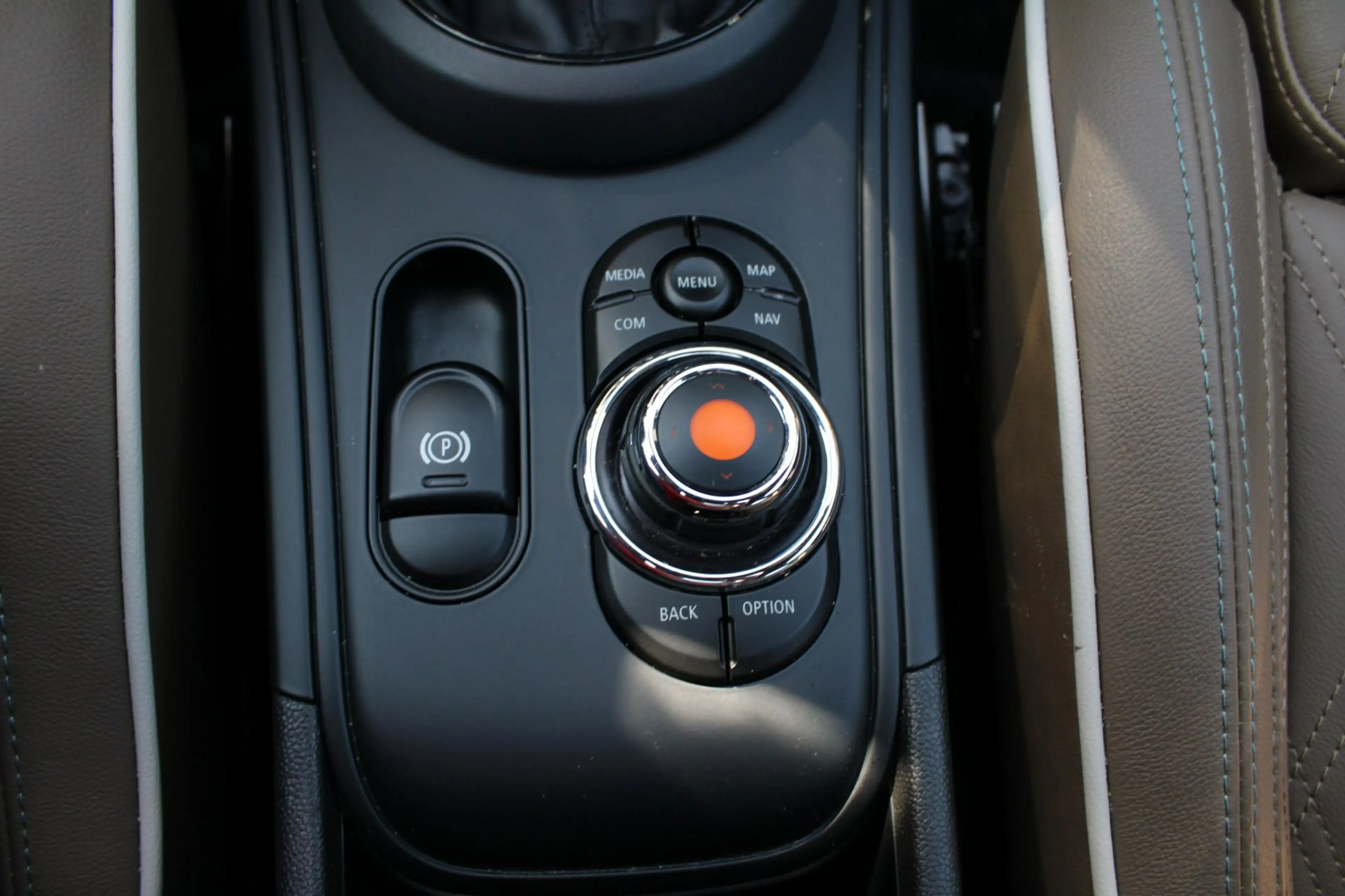 MINI Cooper SE Countryman Mini 2.0 ALL4 Salt — photo 30