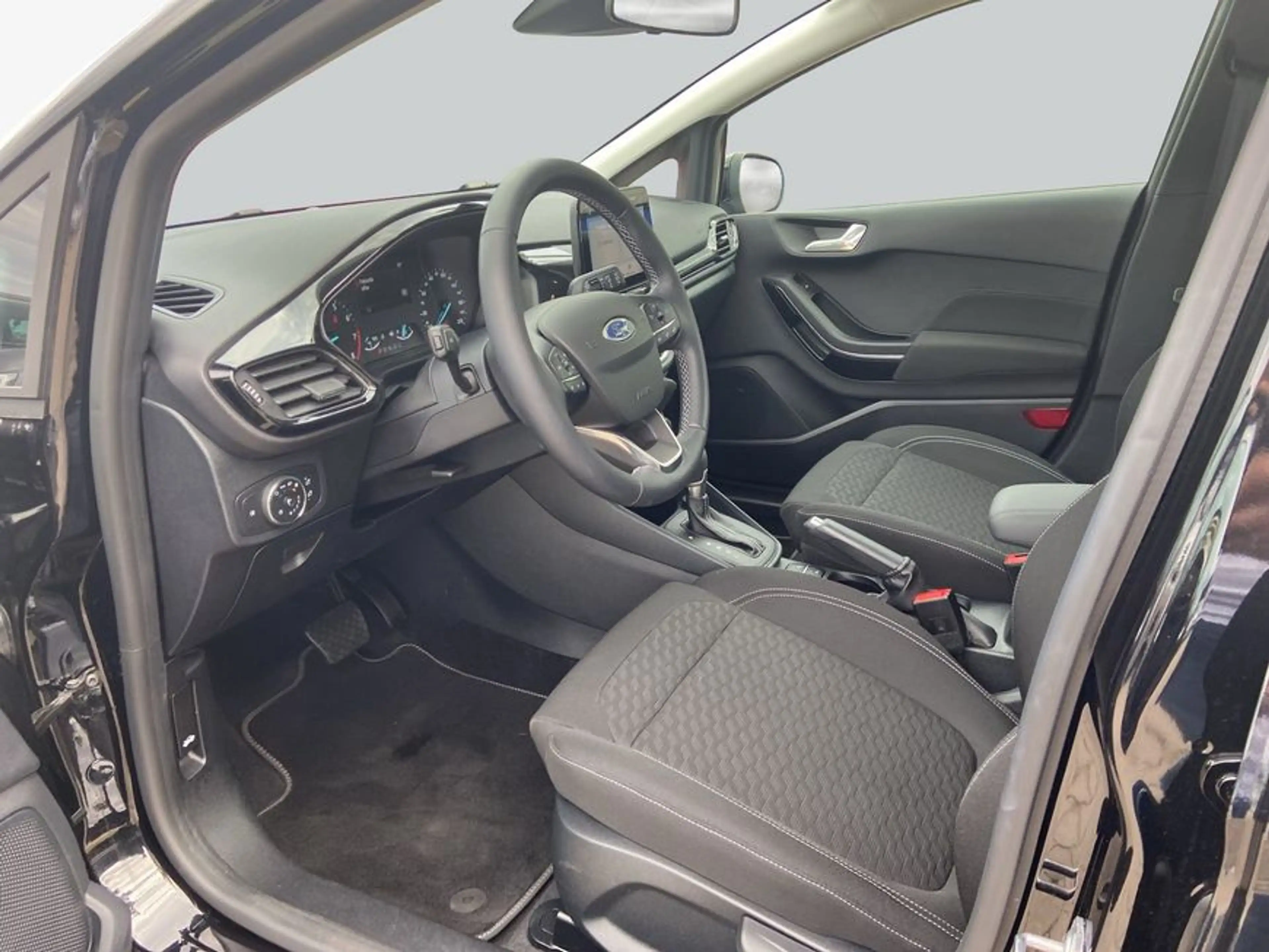 Ford Fiesta 1.0 EcoBoost Hybrid S&S Aut. TITANIUM — photo 9