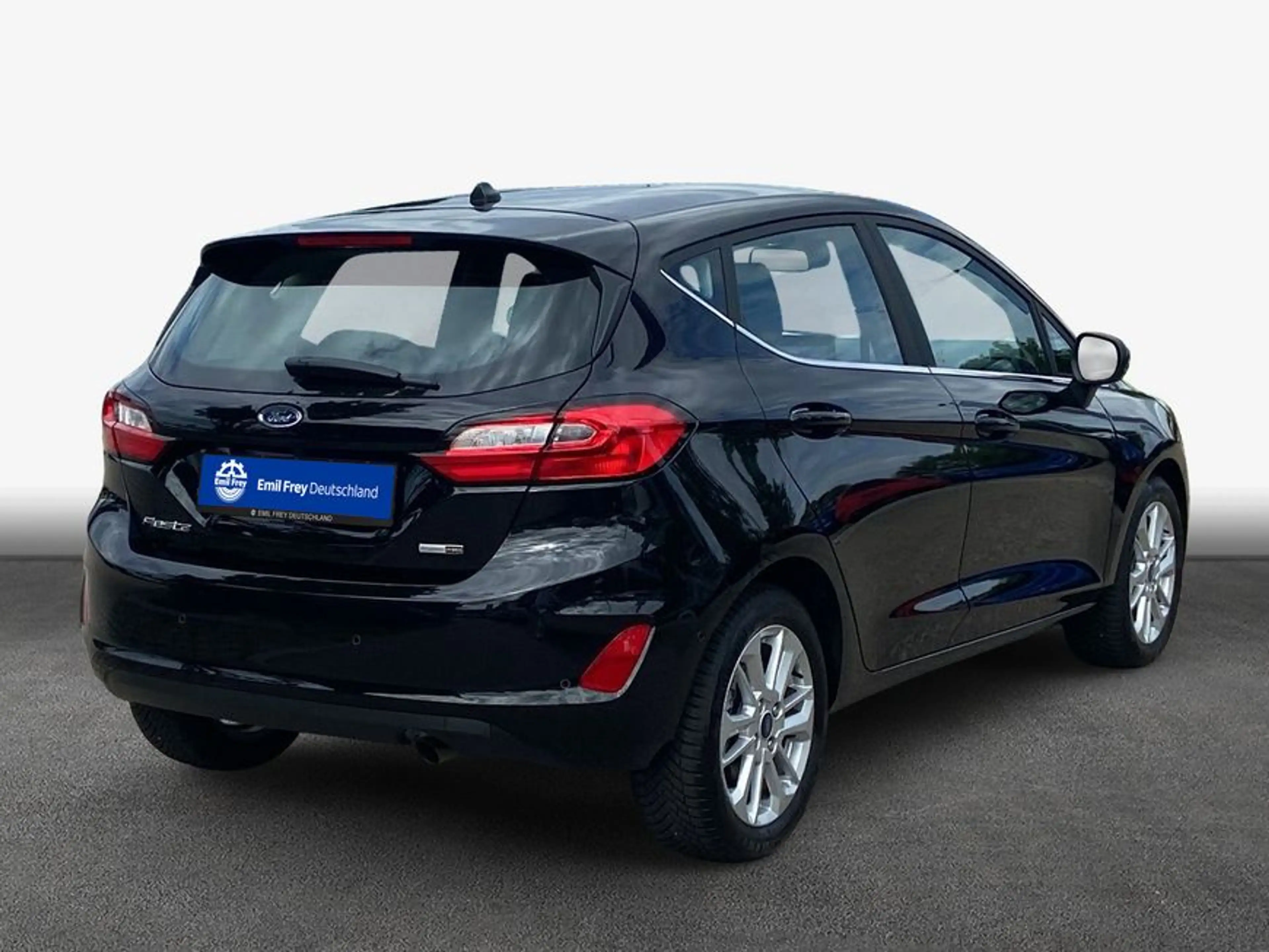 Ford Fiesta 1.0 EcoBoost Hybrid S&S Aut. TITANIUM — photo 2