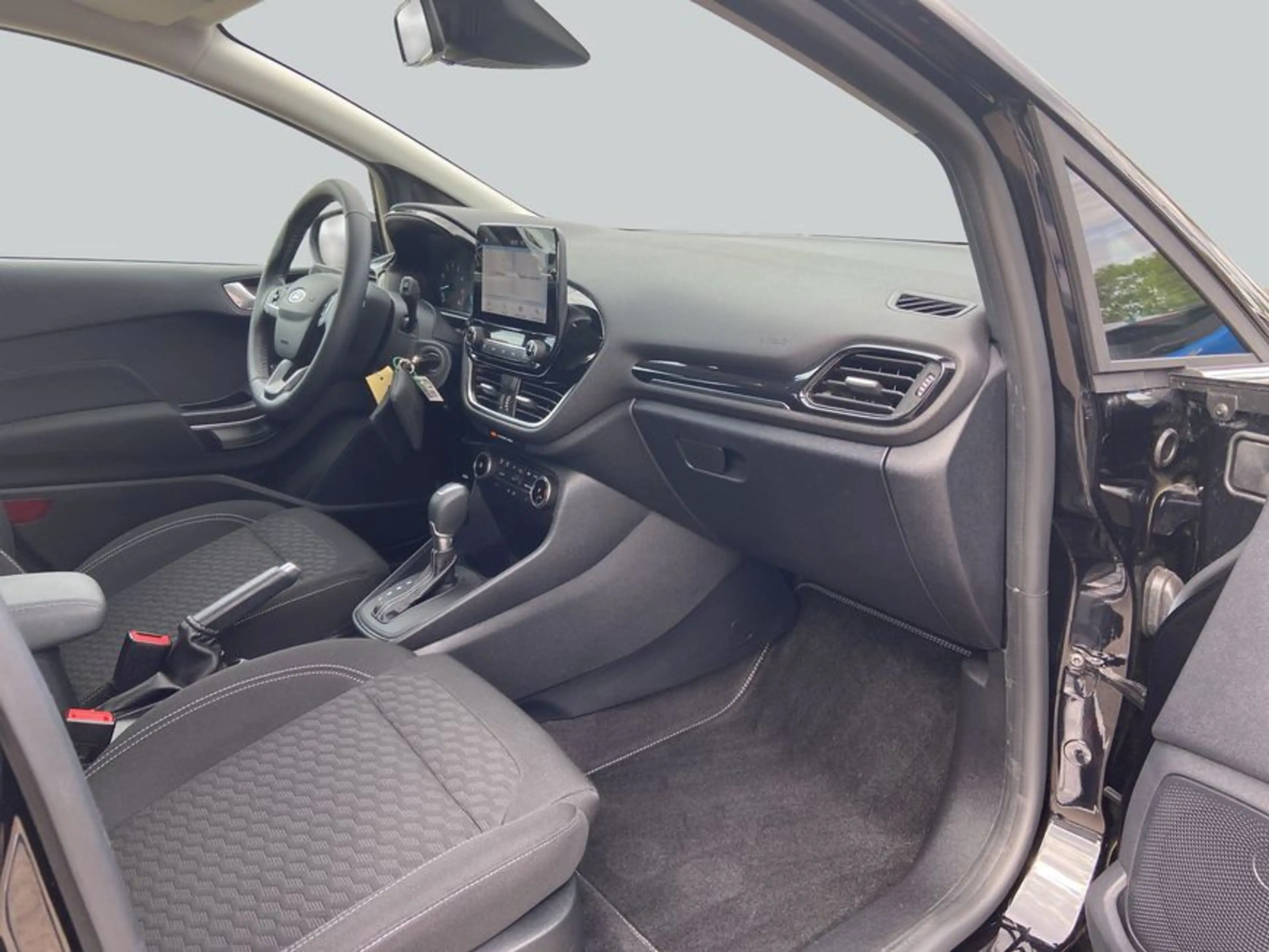 Ford Fiesta 1.0 EcoBoost Hybrid S&S Aut. TITANIUM — photo 15