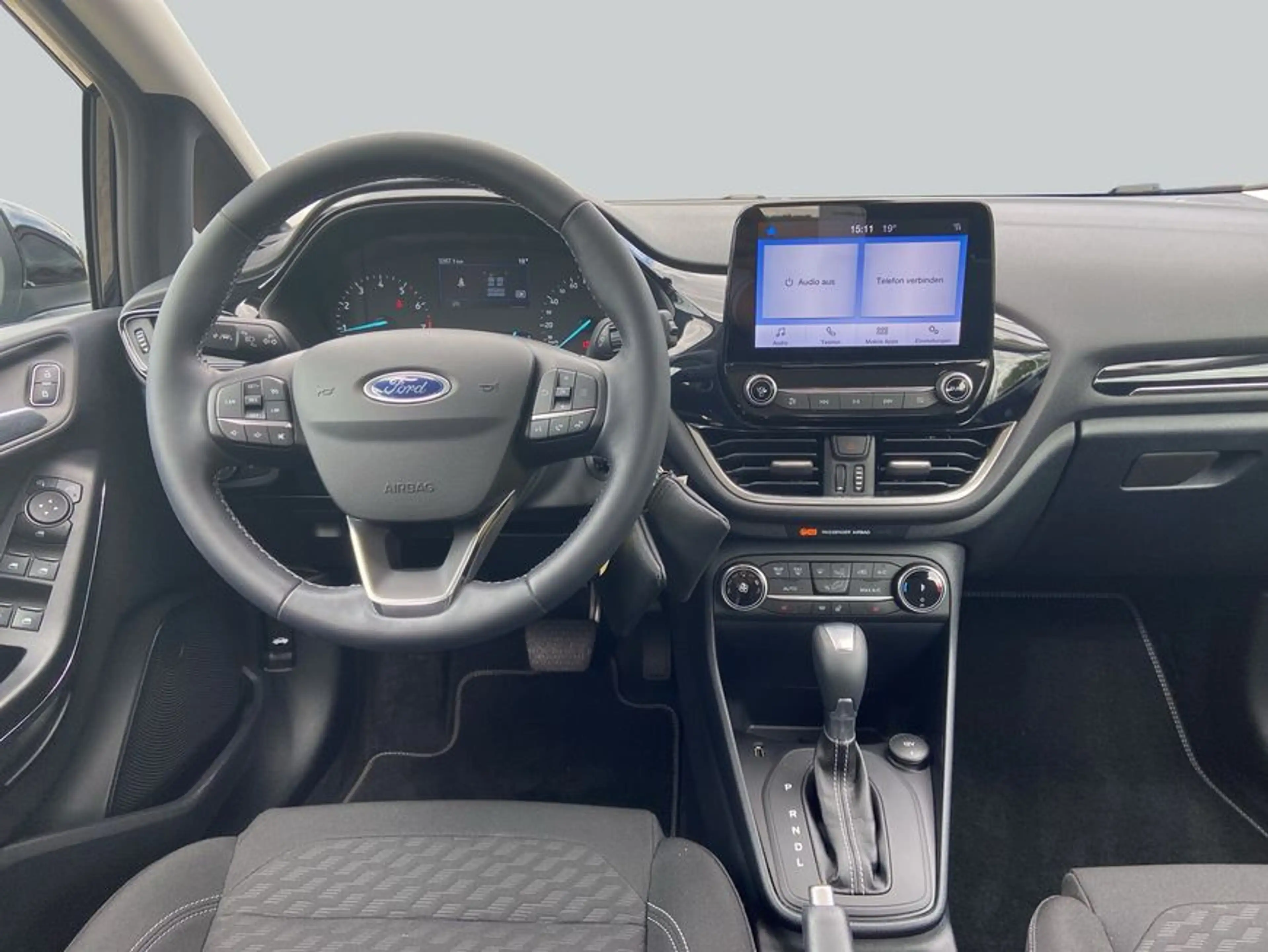 Ford Fiesta 1.0 EcoBoost Hybrid S&S Aut. TITANIUM — photo 13