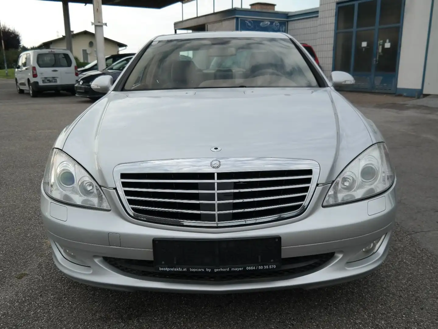 Mercedes-Benz S 350 Aut. Stříbrná - 2