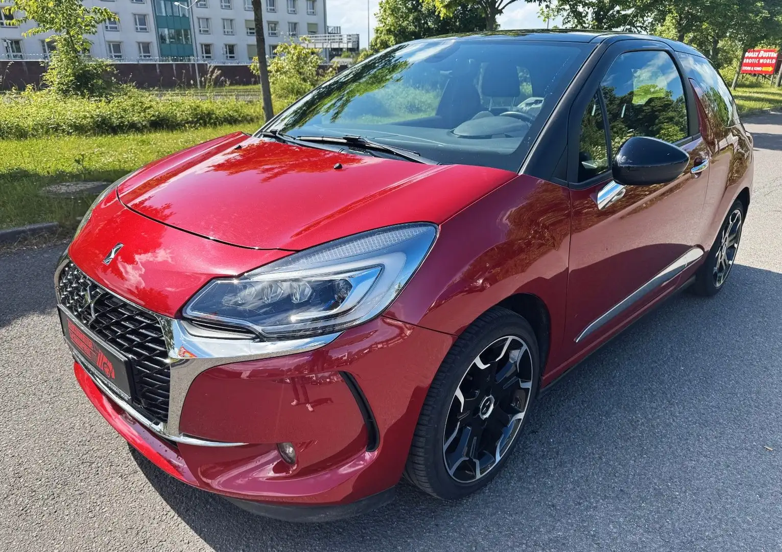 DS Automobiles DS 3 DS 3 So Chic Red - 1