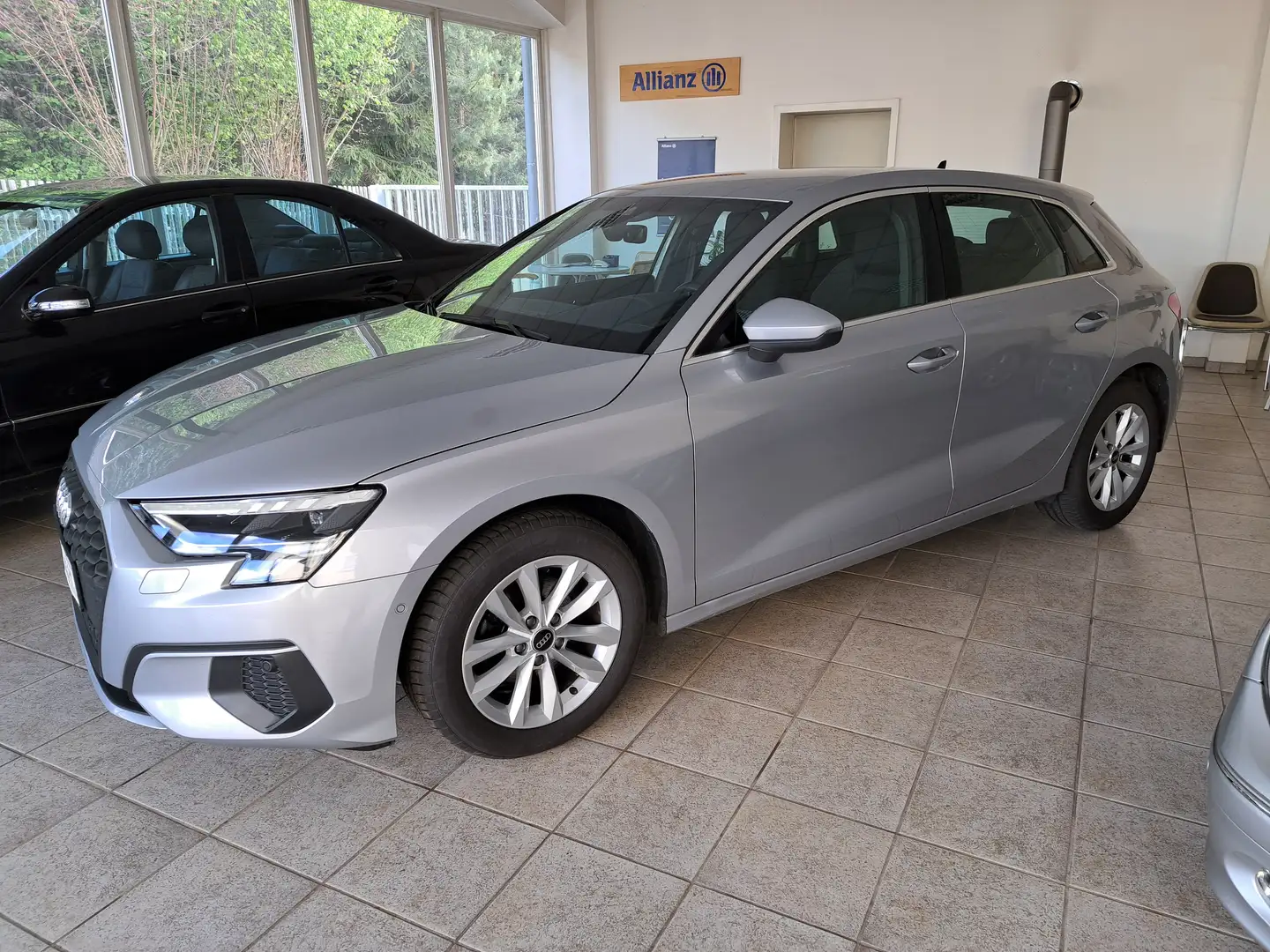 Audi A3 35 TFSI Mild-Hybrid, Automatik 7-Gang, GARANTIE Silber - 2